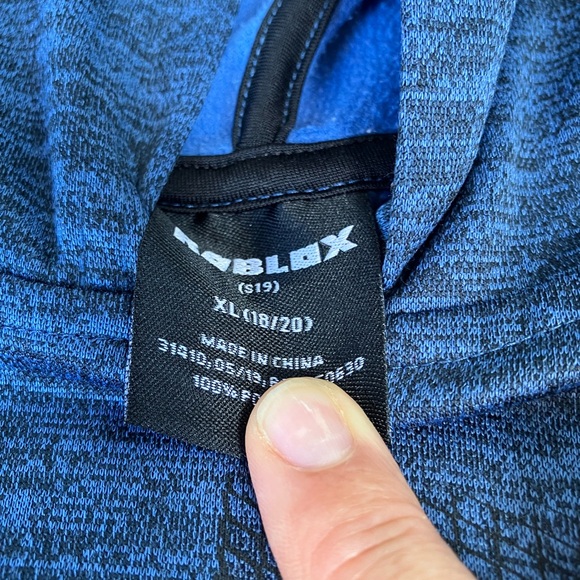 Roblox sweatshirt - Picture 3 of 3